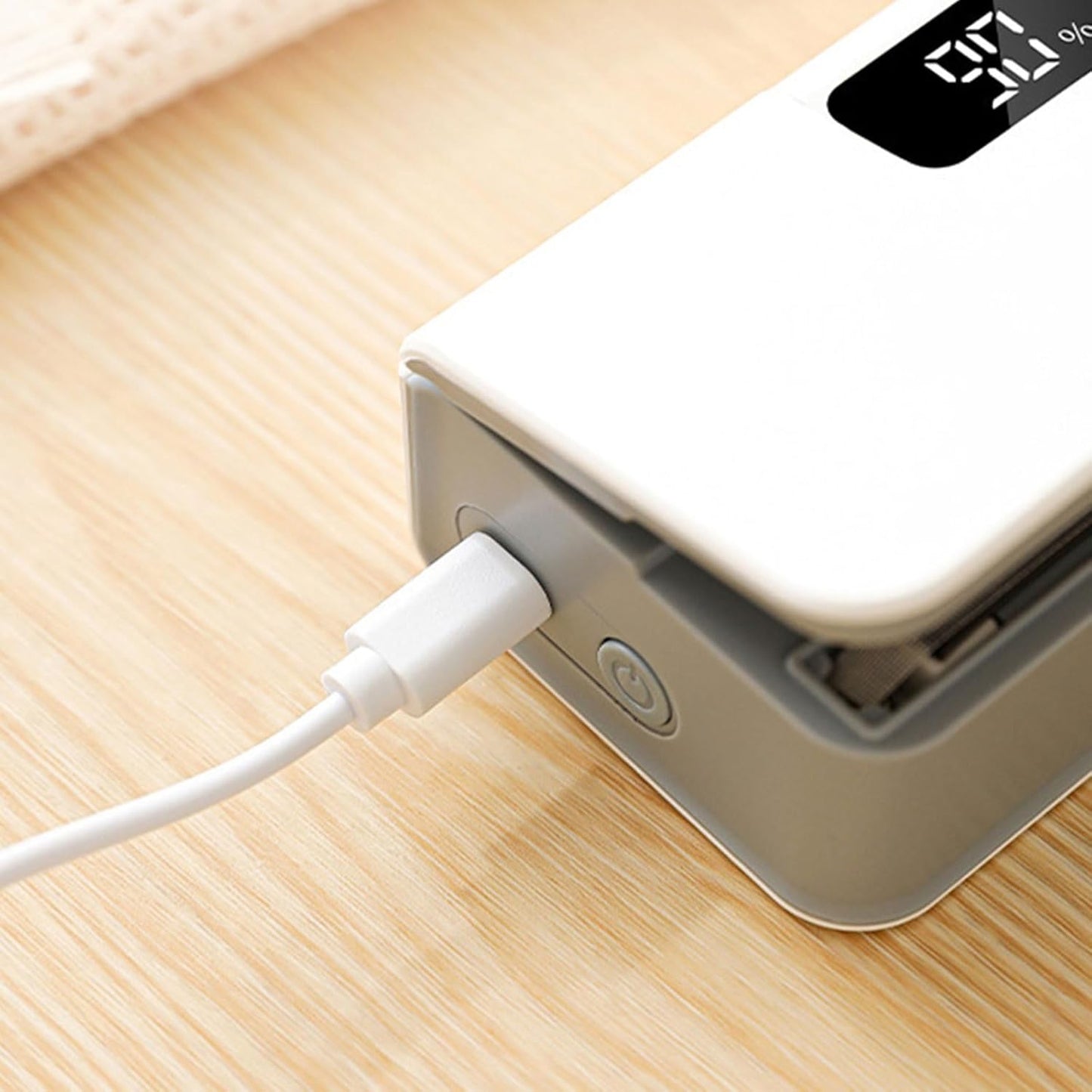 FreshSnap: 2-in-1 Mini Heat Sealer & Cutter