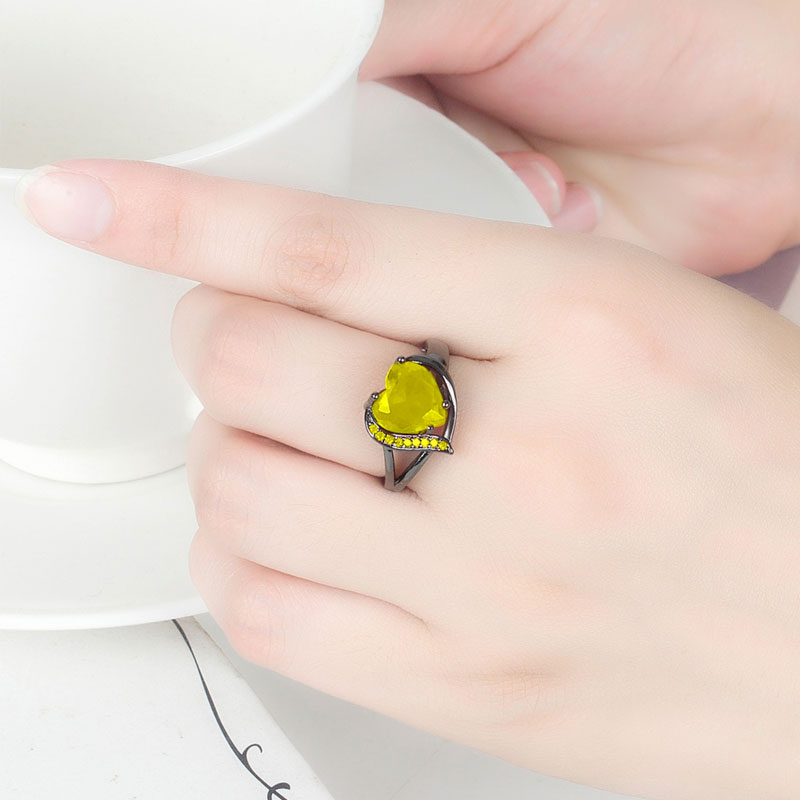 Colorful Heart-Shaped Zircon Ring✨