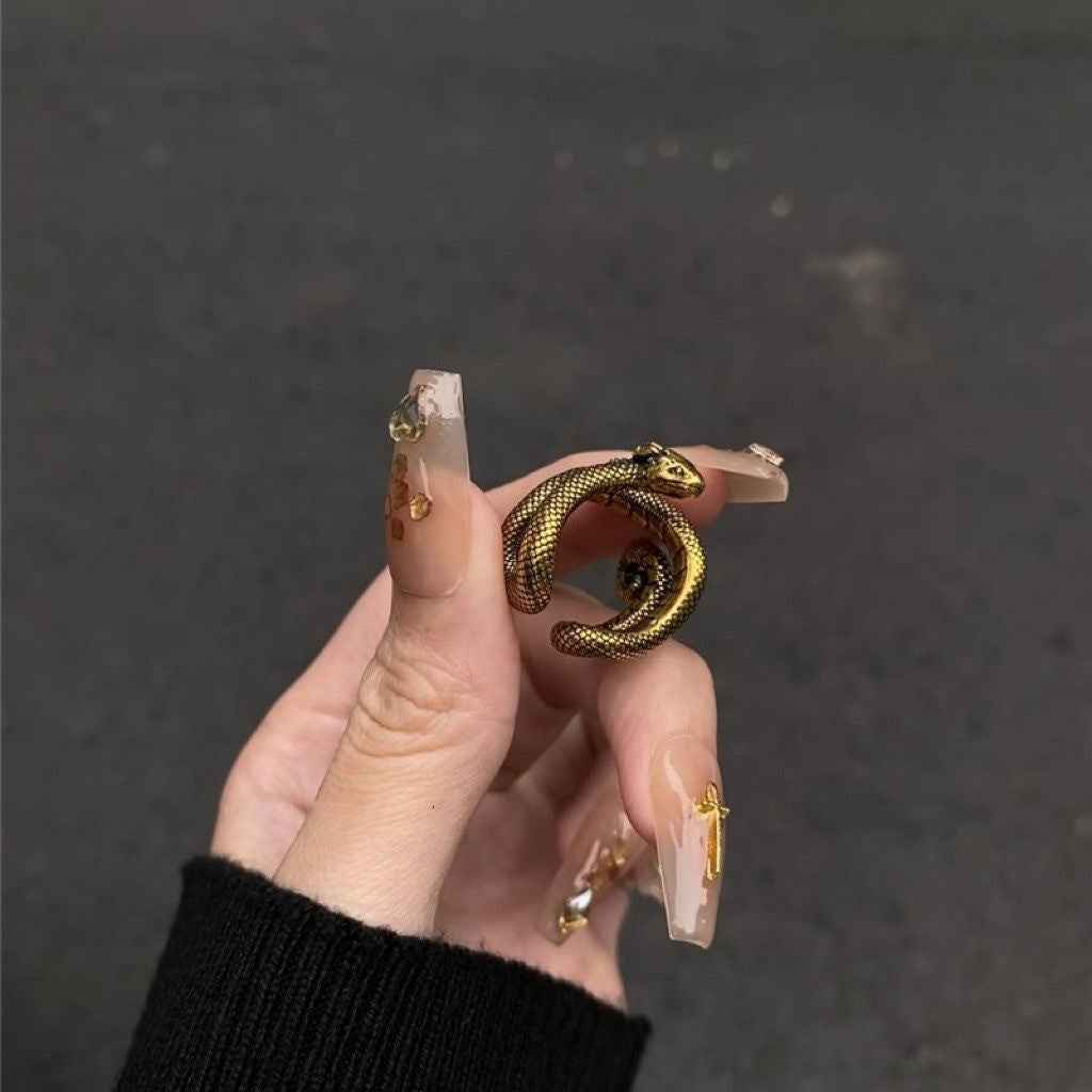 Dark Punk Gold Snake Open Ring — A Symbol of Power and Rebellion 🐍