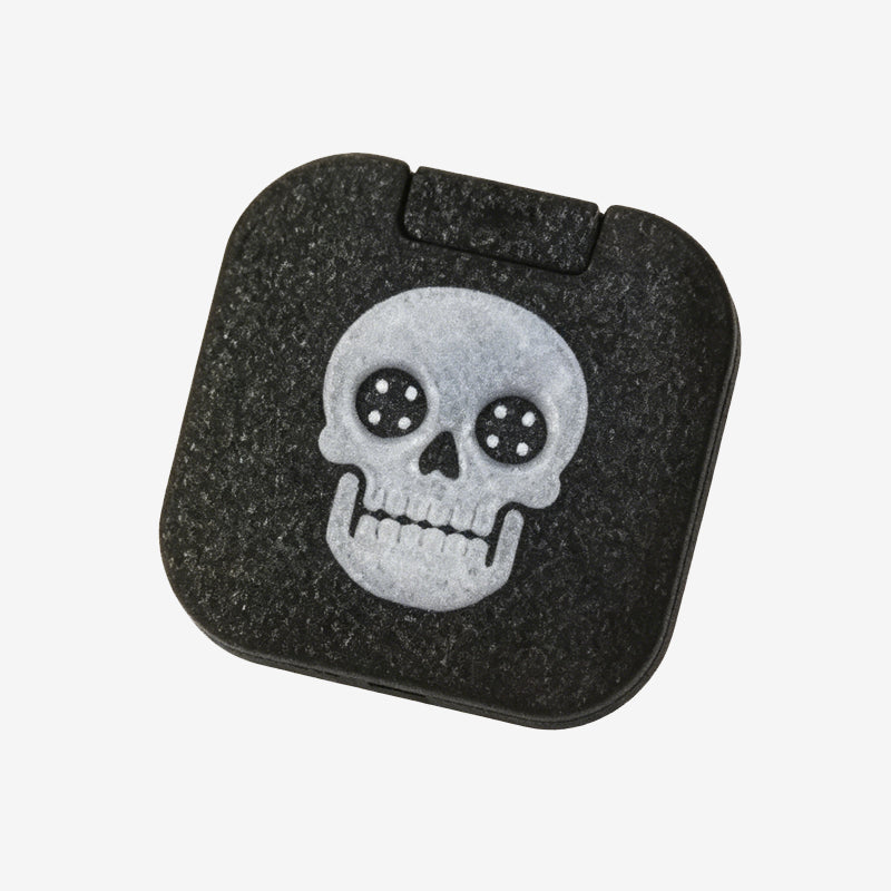 The Skull Dealer | Gamble with Fate in Your Pocket